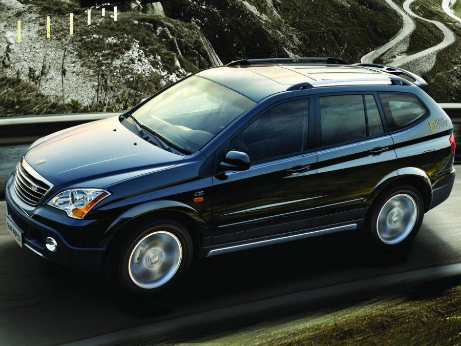 Roewe W5 2011 года  (фото 2 из 8)
